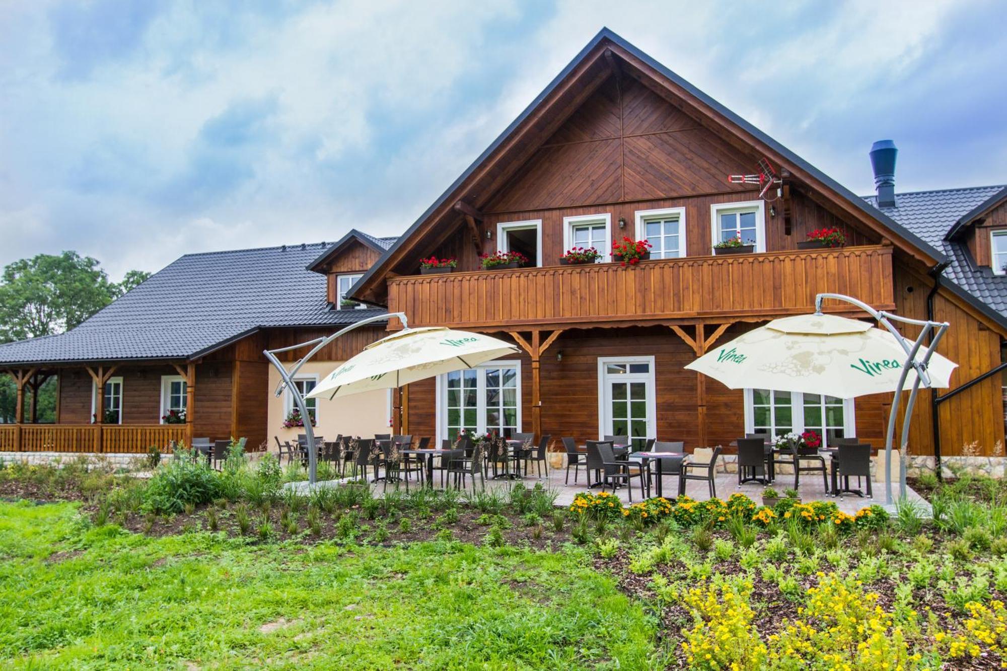 Apartman-Hotel Jitravsky Dvorec Rynoltice Exterior photo