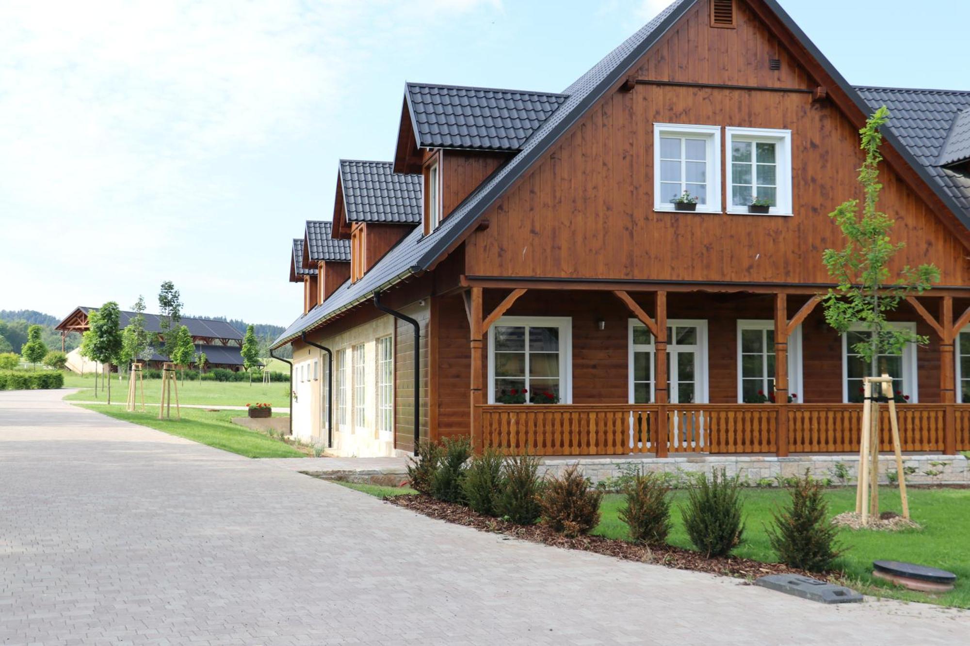 Apartman-Hotel Jitravsky Dvorec Rynoltice Exterior photo
